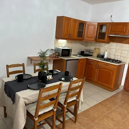 4 You Mini Apartman Egerszalok Exterior photo