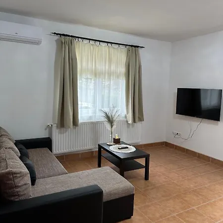 4 You Mini Apartman Egerszalok Exterior photo