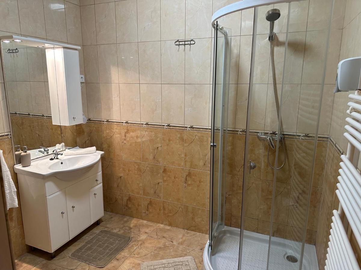 4 Mini Apartament